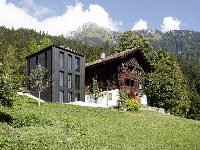 Außenansicht Neu- und Altbau